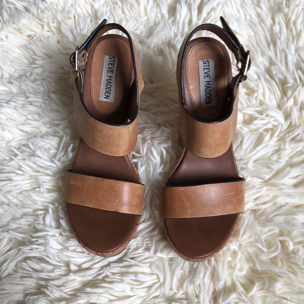 Platform sandals